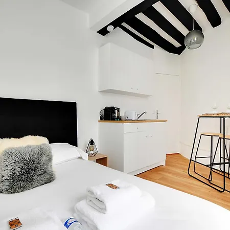 Cosy Studio Close To The Pantheon פריז